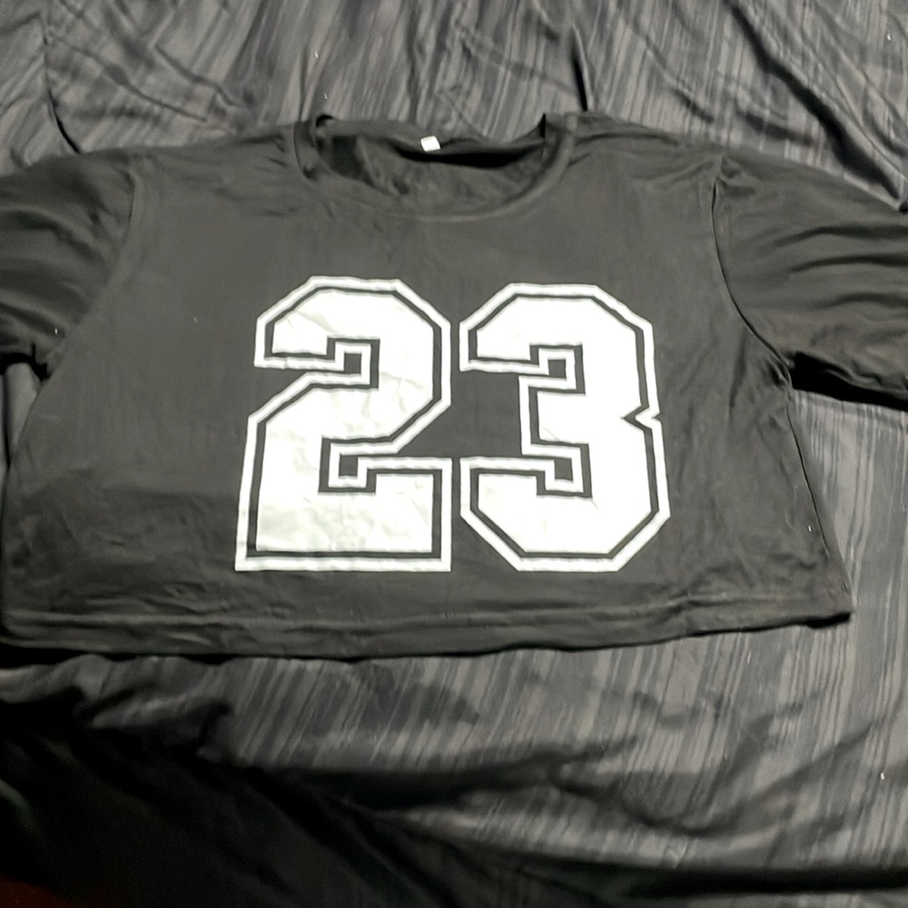 Brand new never worn women’s XS Jordan crop top